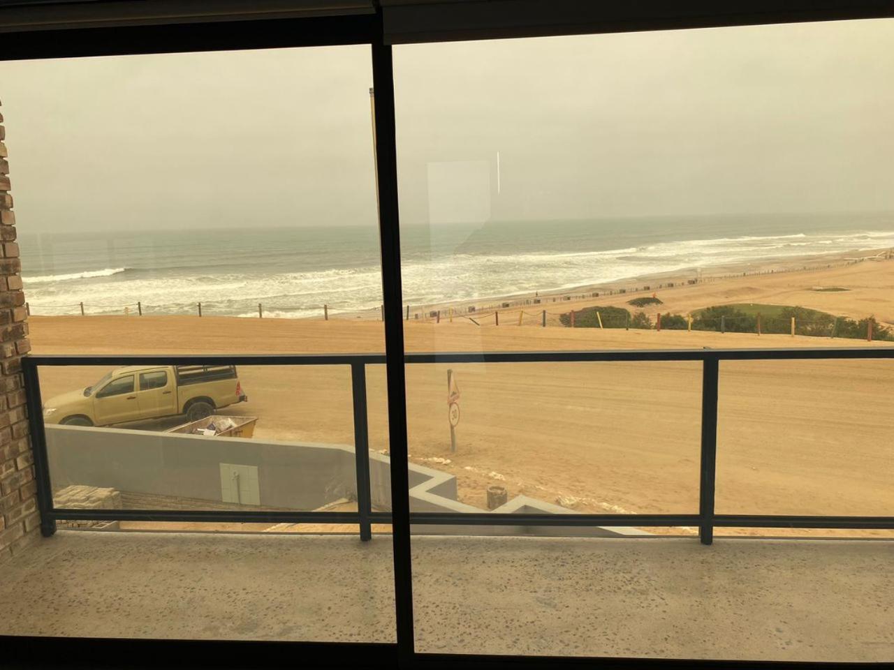 Diestrandwolf Sea View Self Catering Henties Bay Exteriör bild